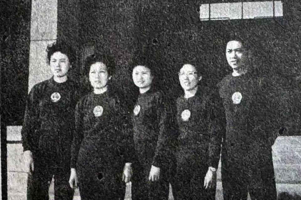src, 成为最早一, img